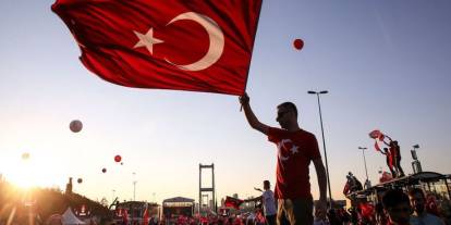 15 Temmuz Resmi Tatil mi? 15 Temmuz’da Özel Sektör ve Kamu Kurumları Tatil mi? Nereler Açık Olacak?