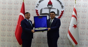 Bakan Yılmaz, KKTC Millî Eğitim Bakanı Berova ile bir araya geldi