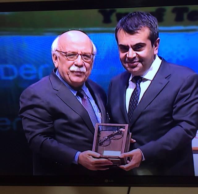 &quot;EĞİTİME HİZMET&quot; ÖDÜLÜ MEB MÜSTEŞARI YUSUF TEKİN'E VERİLDİ