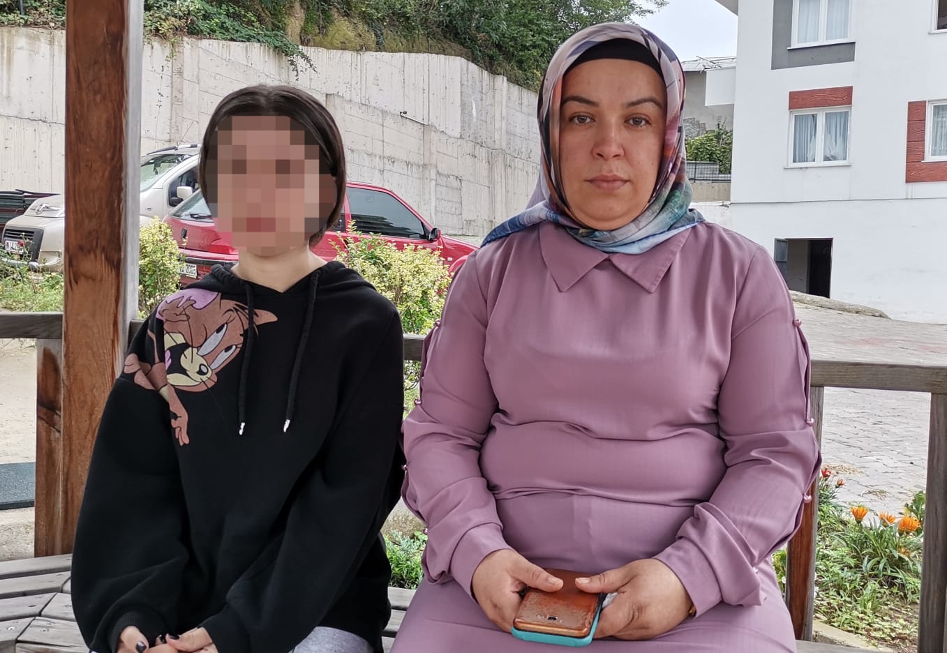 105329346-rehber-ogretmen-cicekci-istismarini-ortaya-cikardi-2.jpg